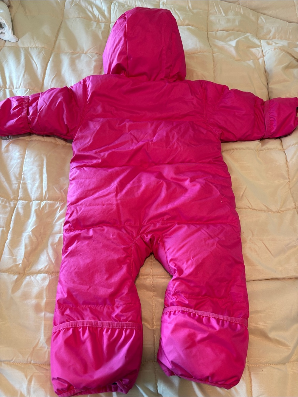 Columbia Girls Bright Pink One-Piece Insulated snowsuit - Picture 3 of 3